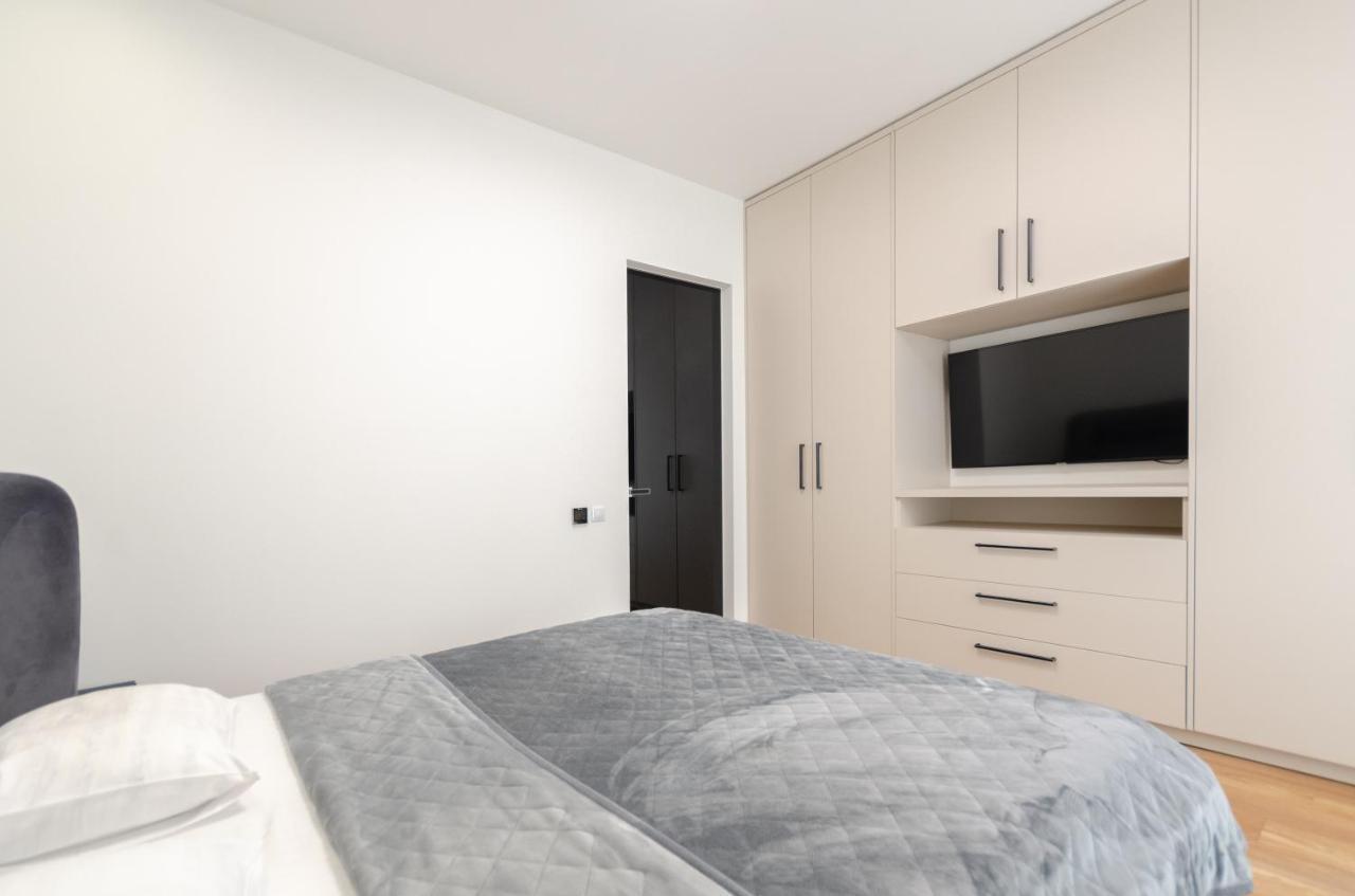 Petrovdom In Rc Jack House Panoramic View Apartment Kyiv